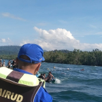Polairud Marnit Bacan Bersama Tim SAR Gabungan Evakuasi Korban Laka Laut di Perairan Desa Bibinoi