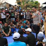 Sentuhan Humanis Waris Agono, Konflik Dua Desa di Halmahera Tengah Berujung Damai